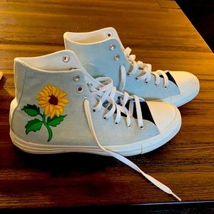 New funky converse sneakers